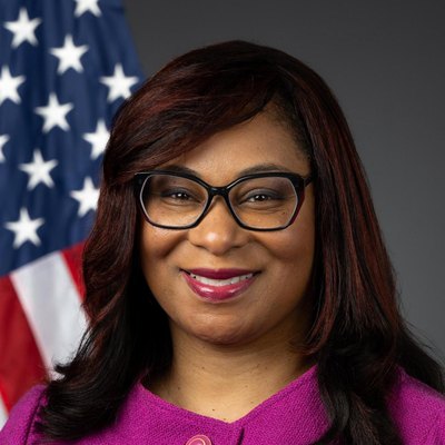 Janelle Bynum